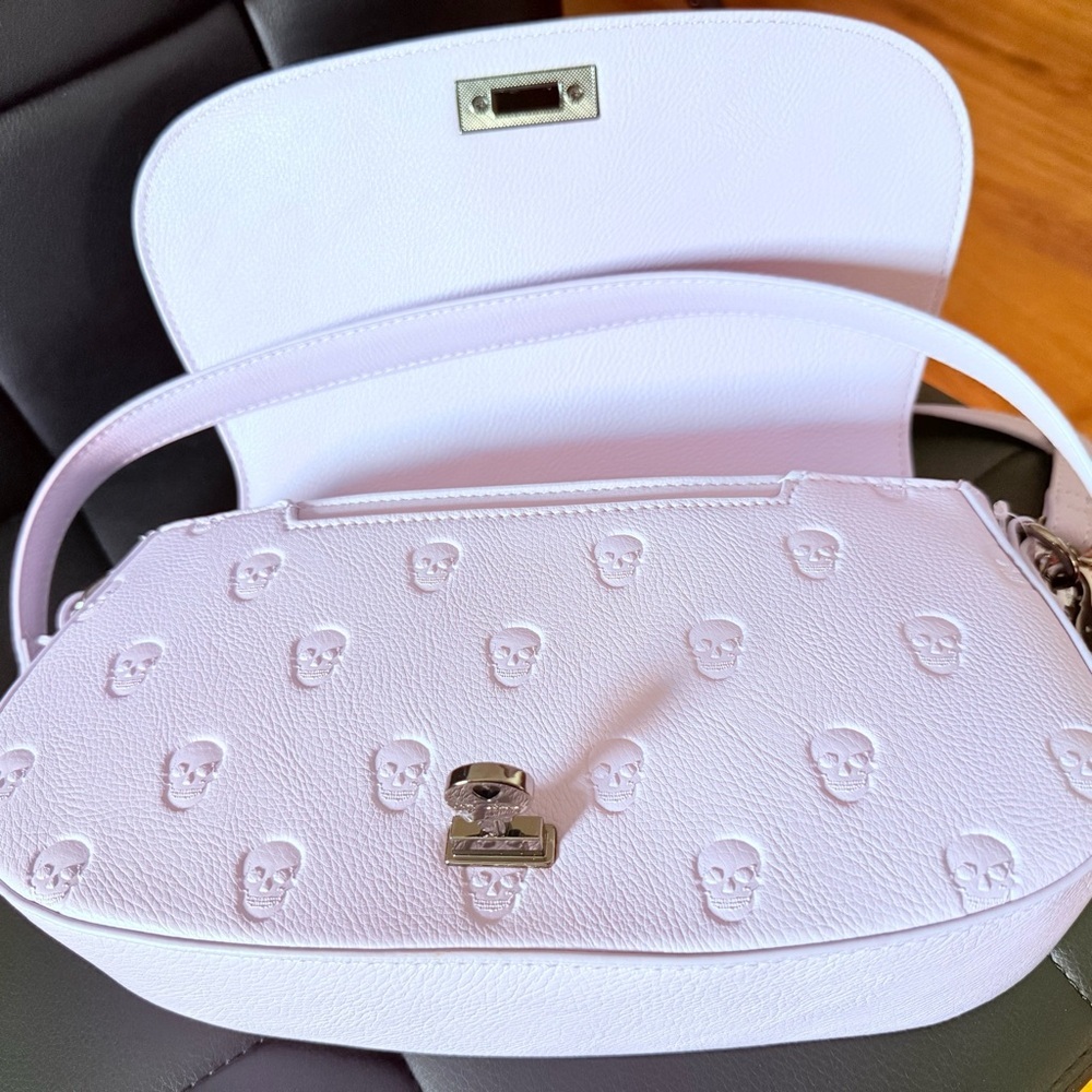 Betsey Johnson Lavender Purple Embossed Skull Crossbody Bag w Shoulder Strap NWT - Picture 7 of 11